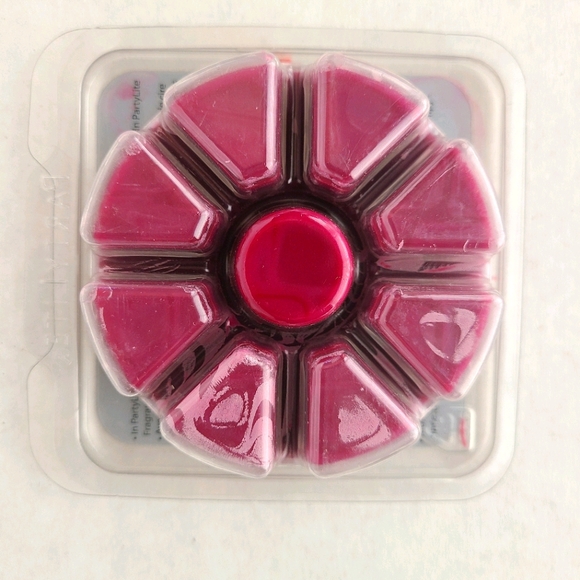 PartyLite Blackberry Boudoir Fruit Melt 9pc